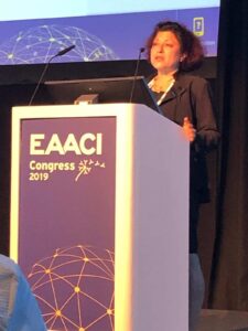 Zuzana Diamant presents at the annual EAACI conference in Lisbon