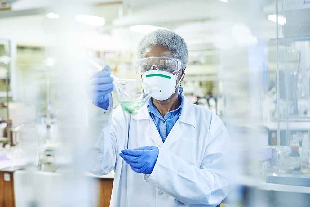 lab-worker-female
